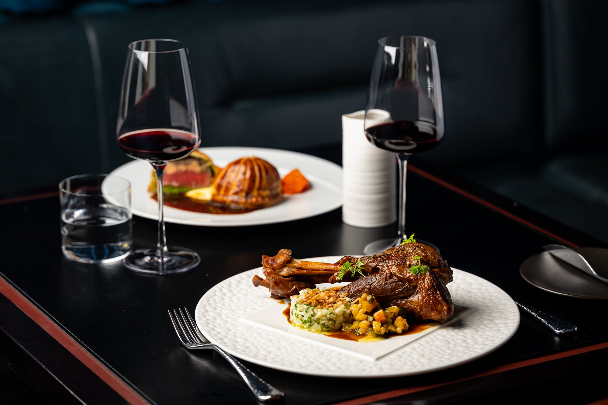 Dinner service at Restaurant Lucie